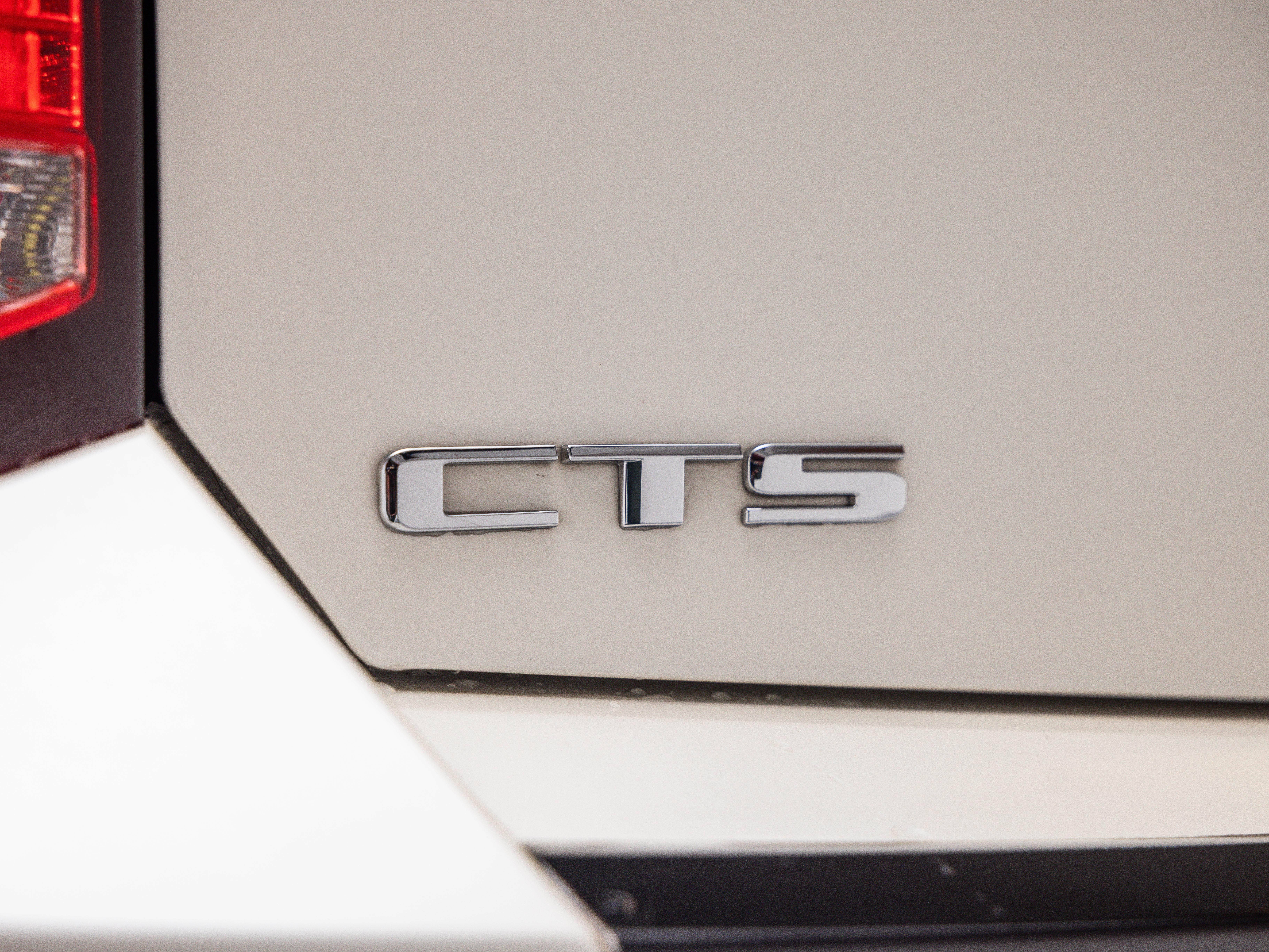 2014 Cadillac CTS V photo 21