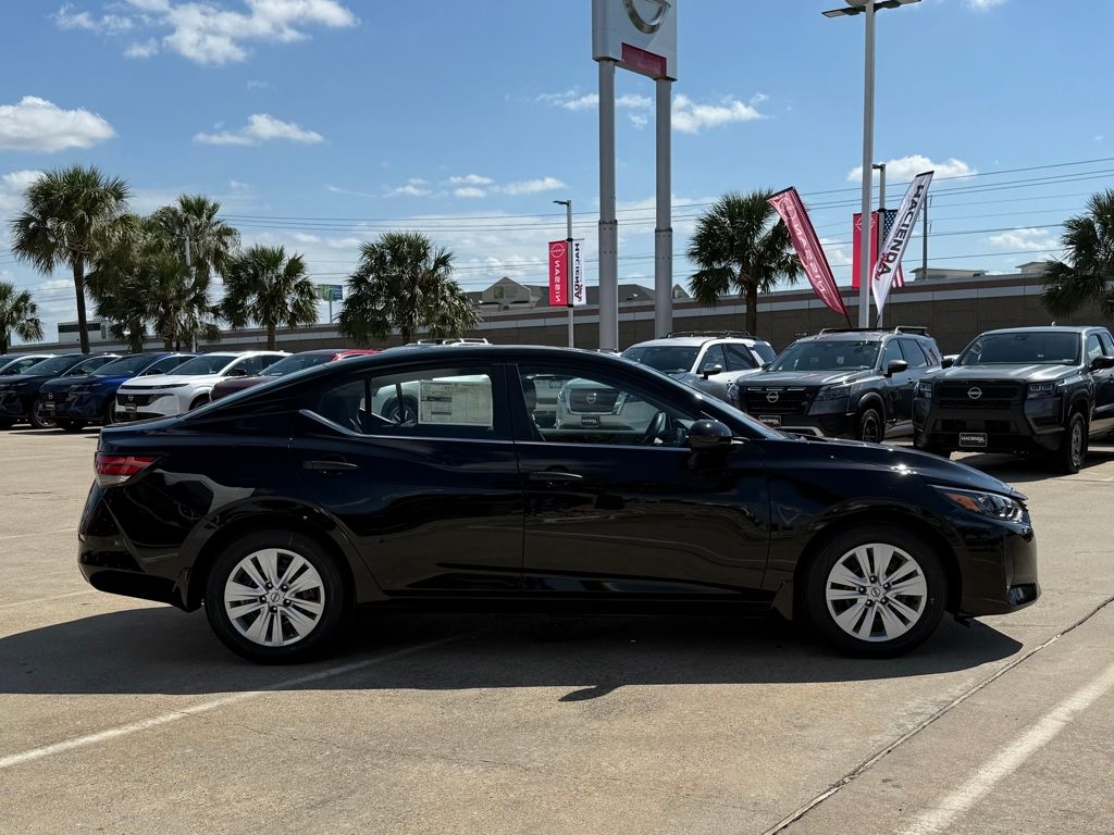2025 Nissan Sentra S photo 3
