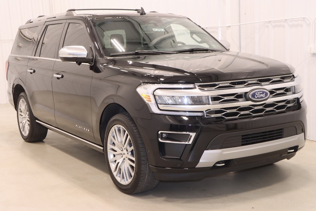 2024 Ford Expedition MAX Platinum photo 3