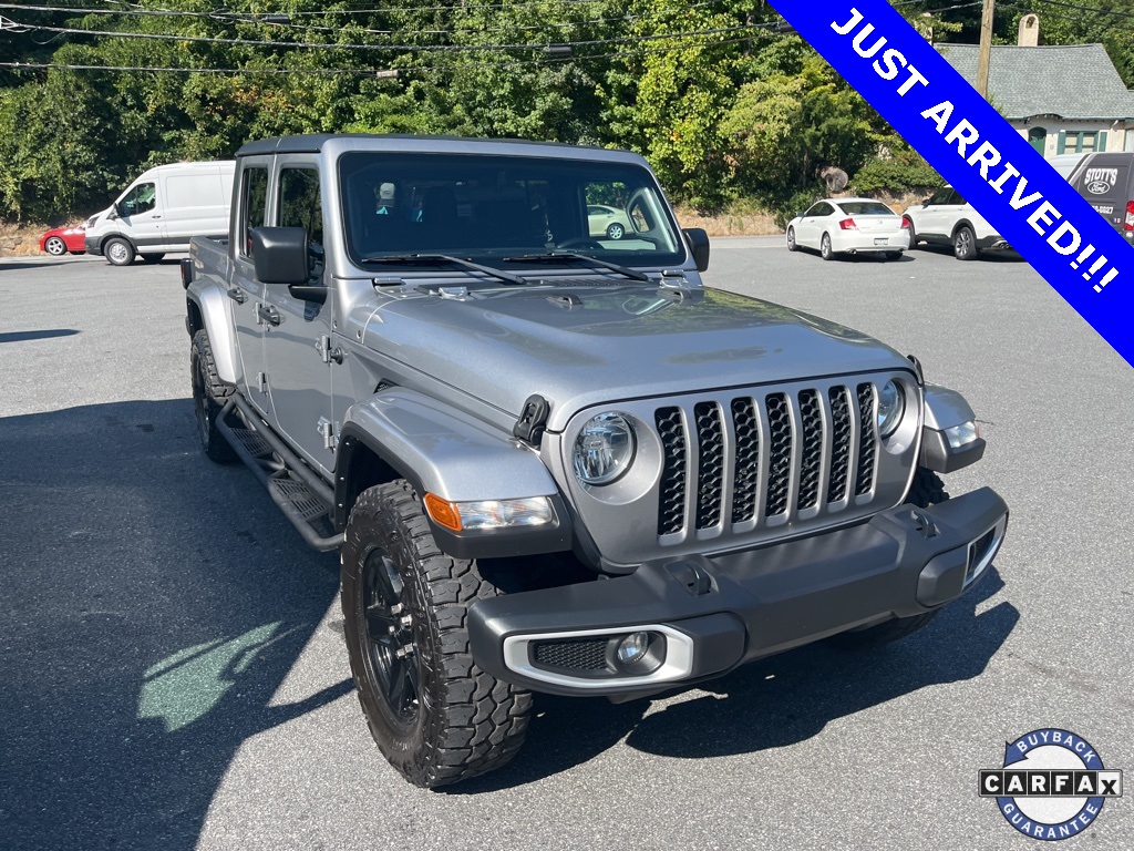 2021 Jeep Gladiator Sport photo 2