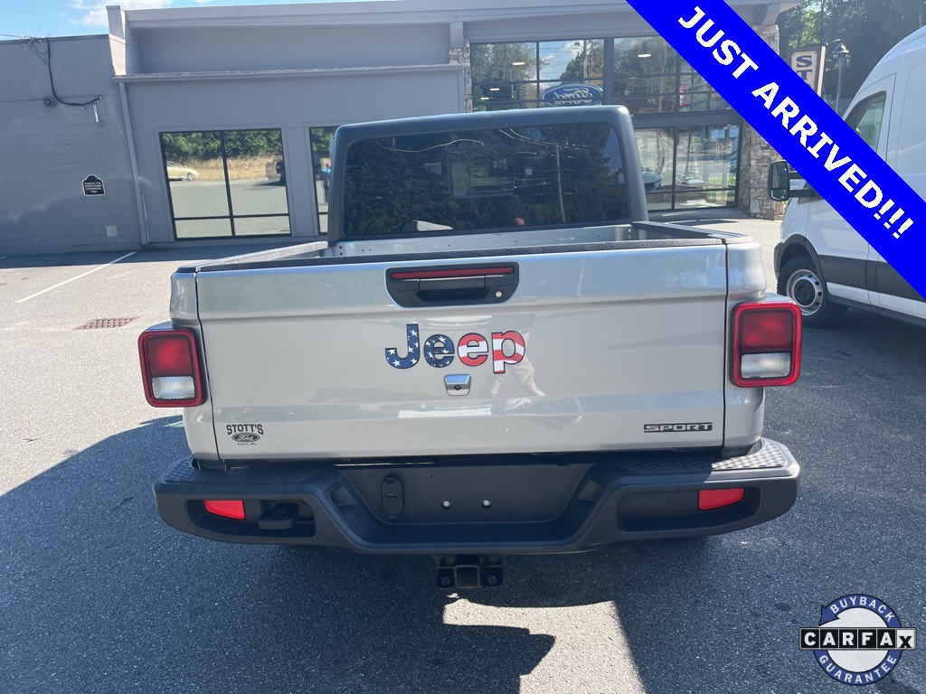 2021 Jeep Gladiator Sport photo 12