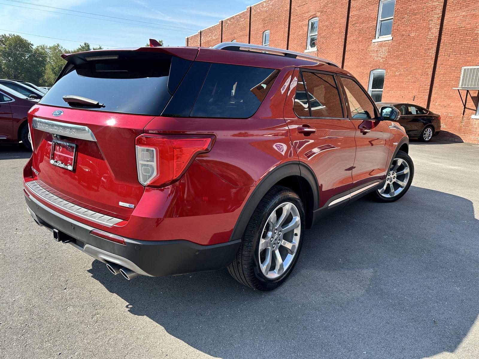 2020 Ford Explorer Platinum photo 7