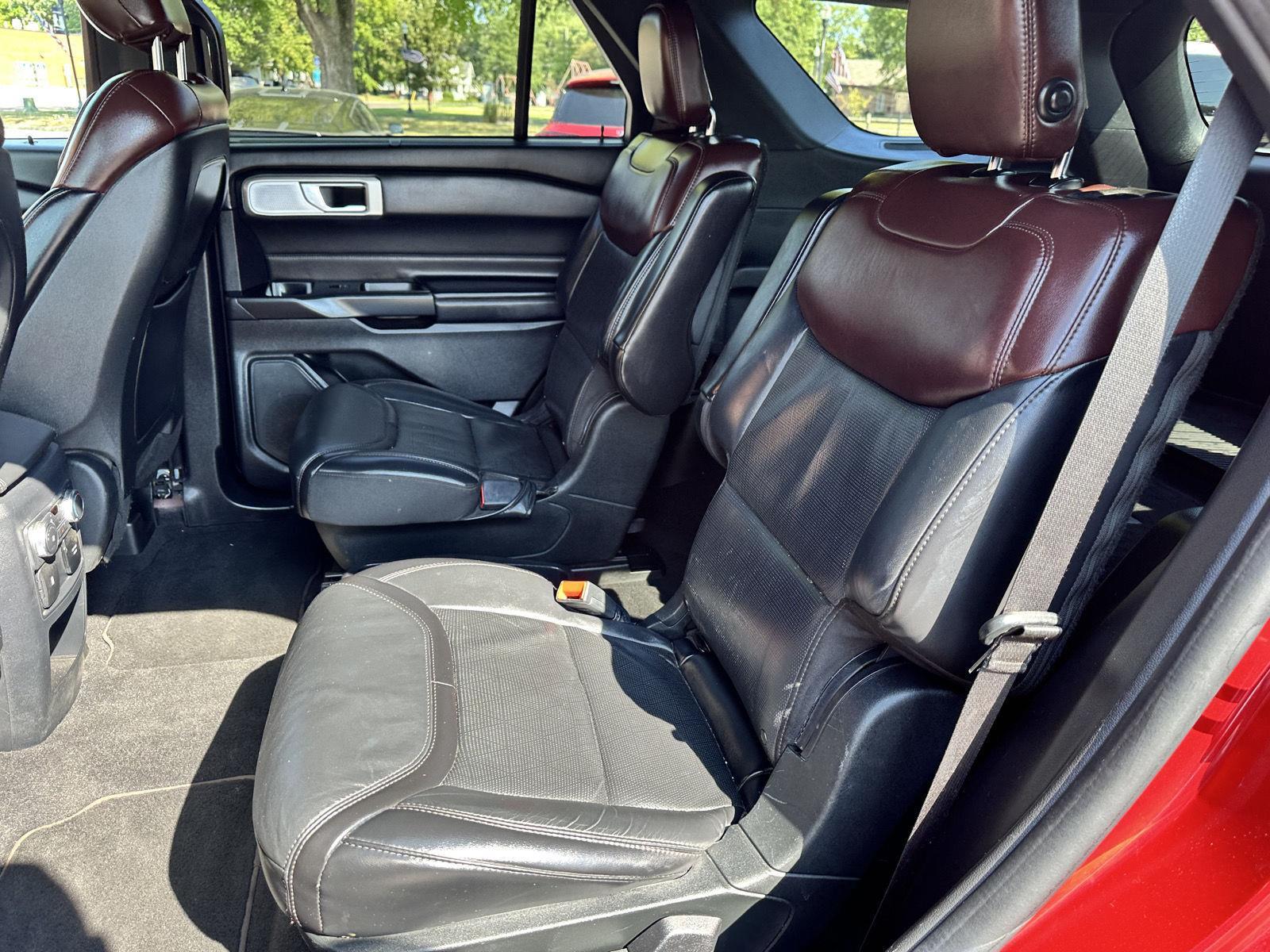2020 Ford Explorer Platinum photo 11