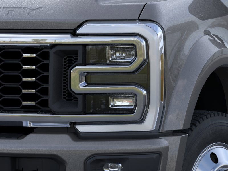 2026 Ford F-450 photo 17