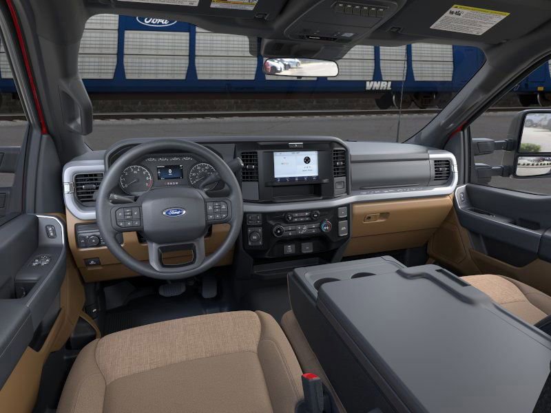 2026 Ford F-350 XLT photo 8