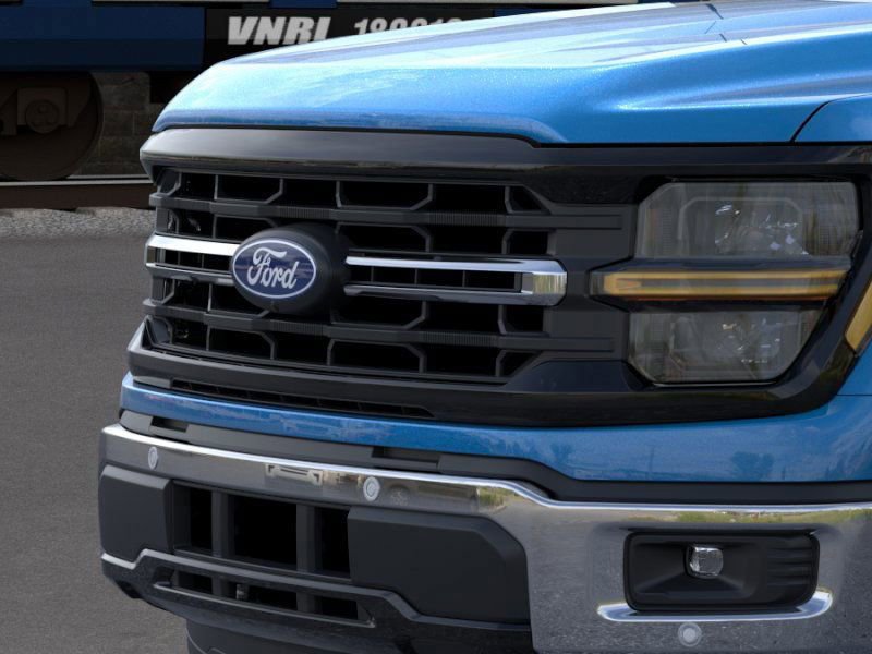 2025 Ford F-150 XLT photo 18