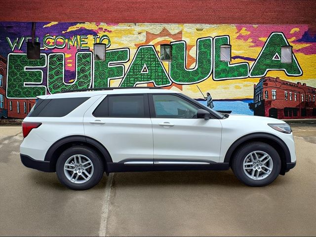 2025 Ford Explorer photo 8