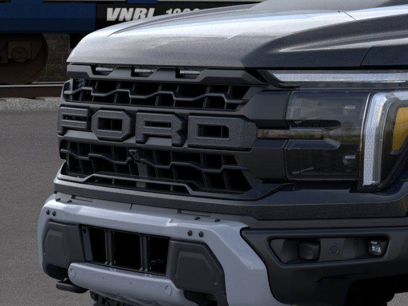 2025 Ford F-150 Raptor photo 9