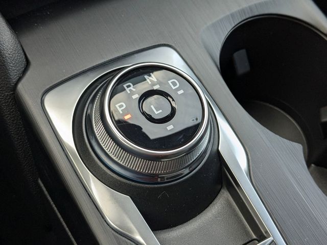 2025 Ford Escape ST-Line Elite photo 18