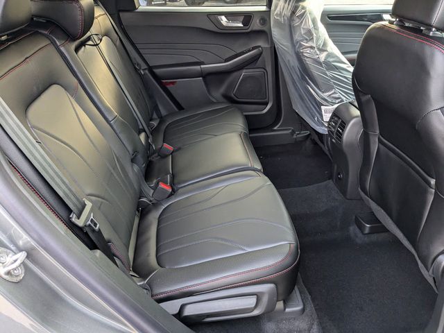 2025 Ford Escape ST-Line Elite photo 24