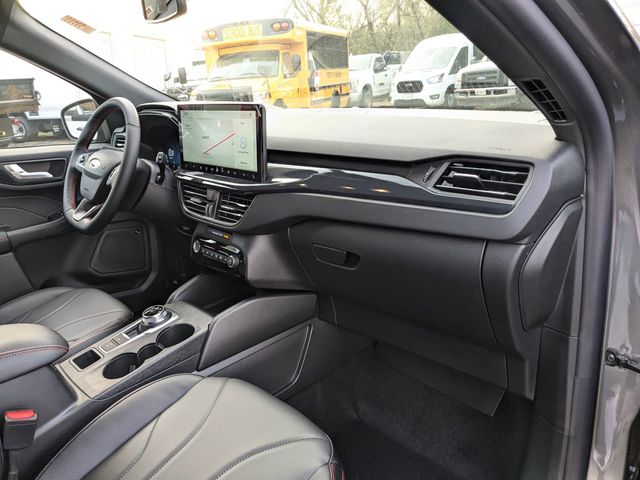 2025 Ford Escape ST-Line Elite photo 26