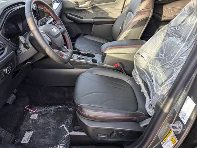 2025 Ford Escape ST-Line Elite photo 10