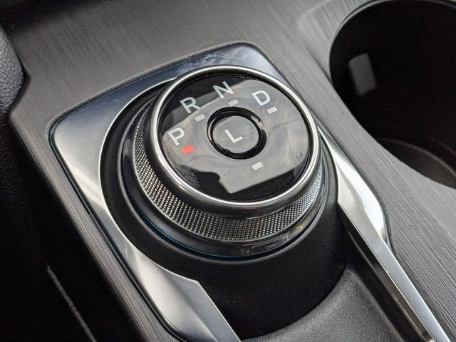 2025 Ford Escape ST-Line Elite photo 18
