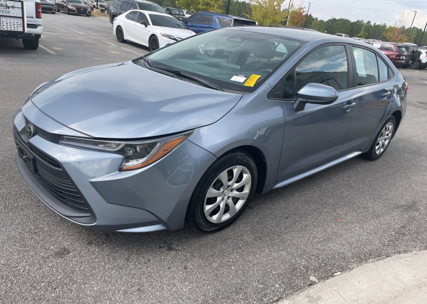 Used 2023 Toyota Corolla LE with VIN 5YFB4MDEXPP058160 for sale in Northfield, Minnesota