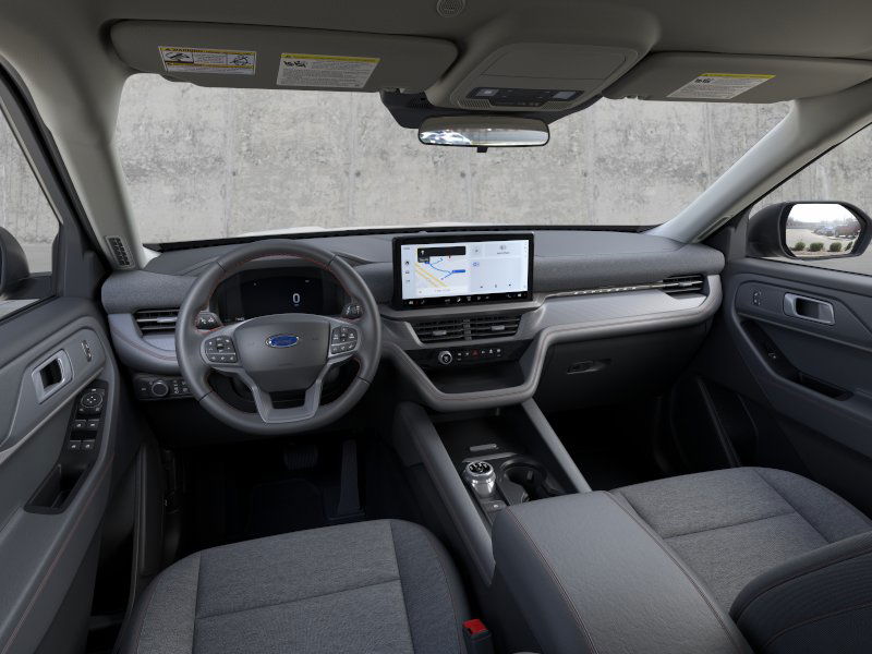 2025 Ford Explorer photo 6