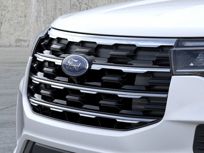 2025 Ford Explorer photo 12