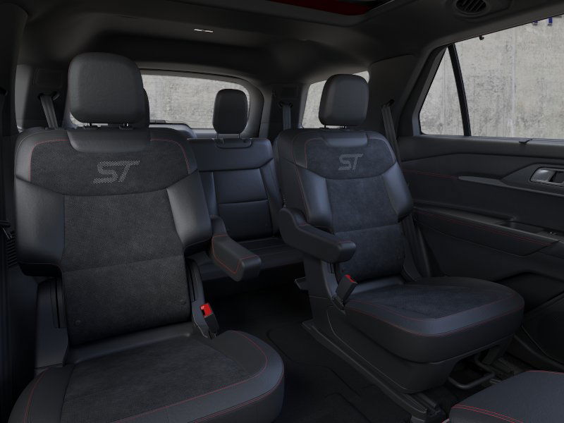 2025 Ford Explorer ST photo 11