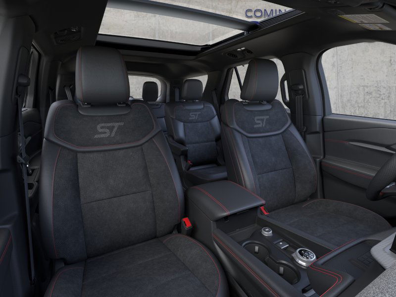 2025 Ford Explorer ST photo 8