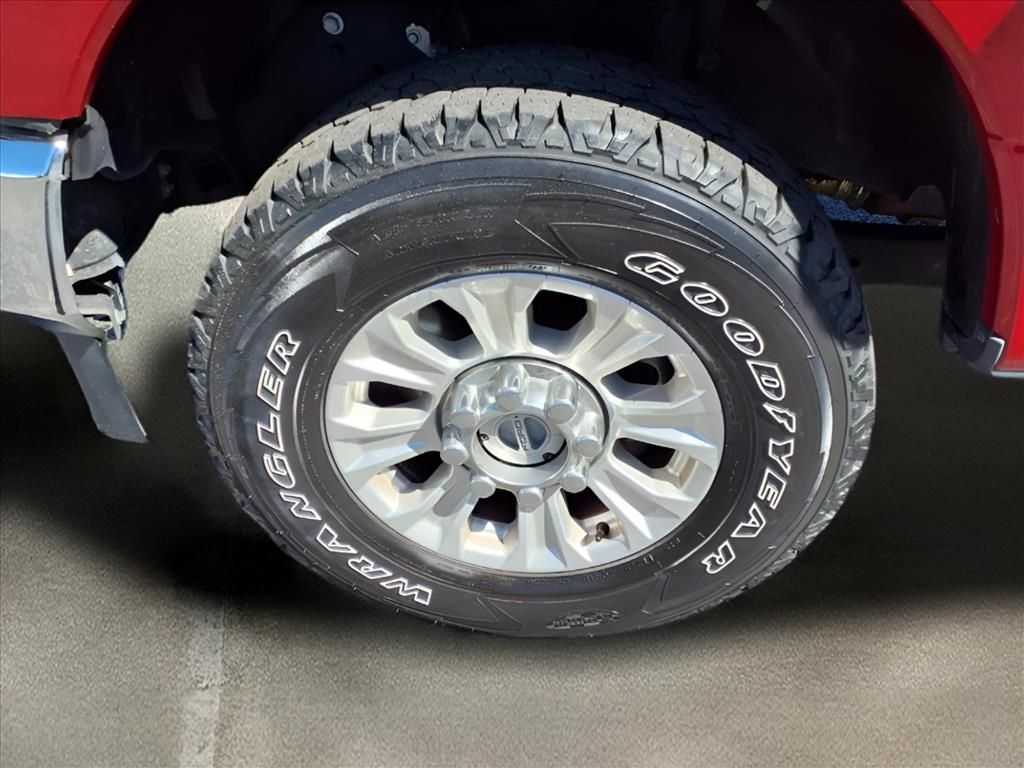 2021 Ford F-250 photo 24