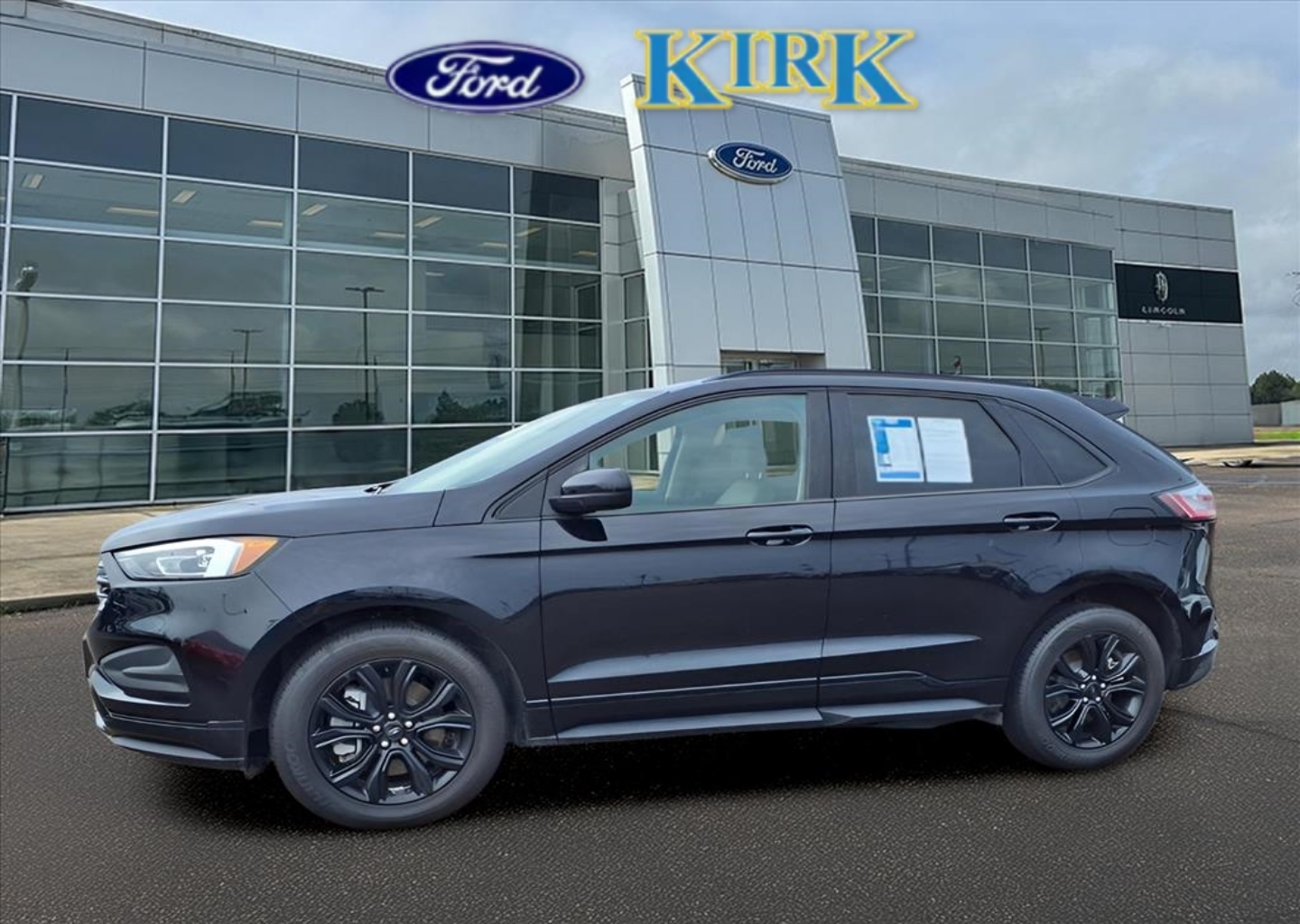 2024 Ford Edge SE's photo