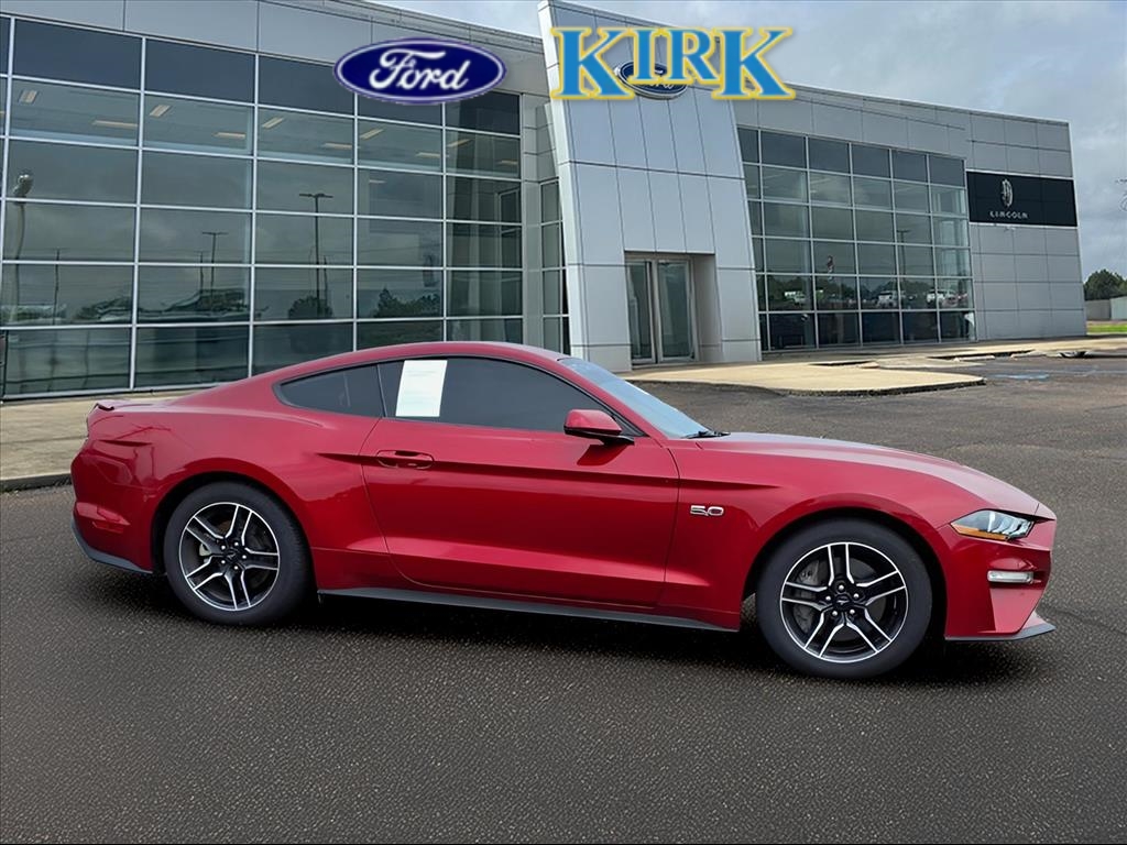 2023 Ford Mustang GT Premium photo 4