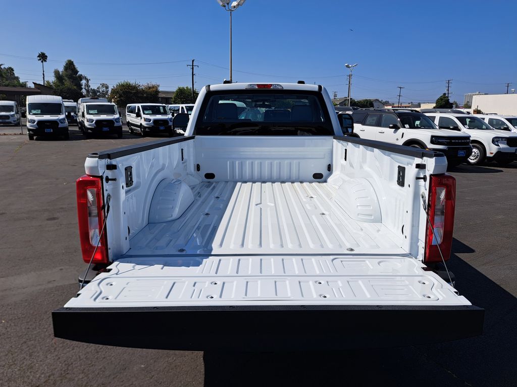 2026 Ford F-250 photo 6