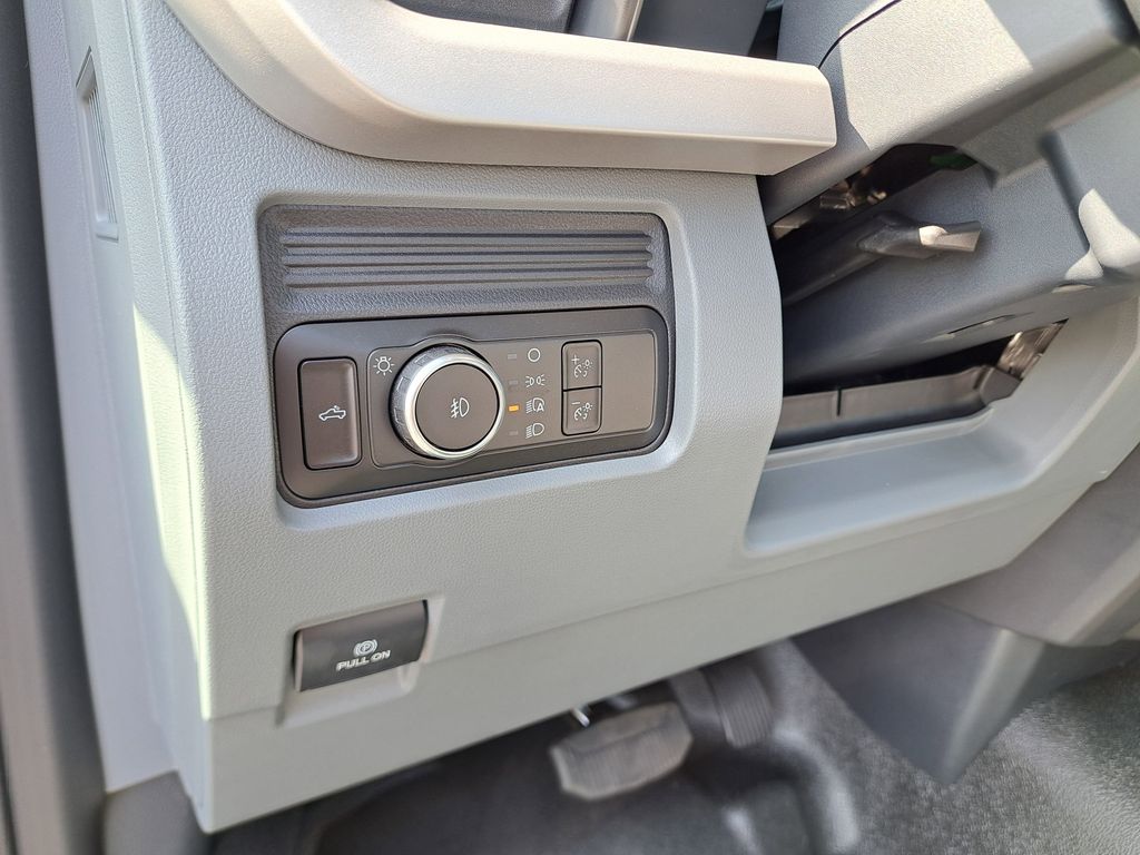 2026 Ford F-250 photo 13