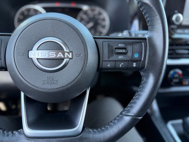 2022 Nissan Pathfinder SV photo 31