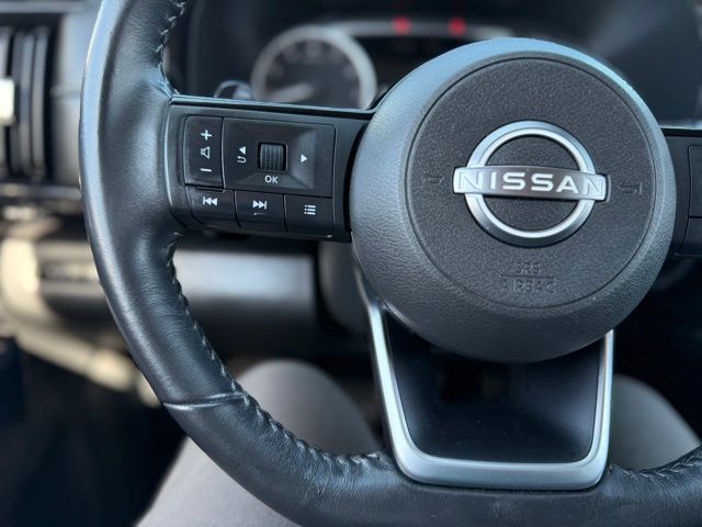 2022 Nissan Pathfinder SV photo 32