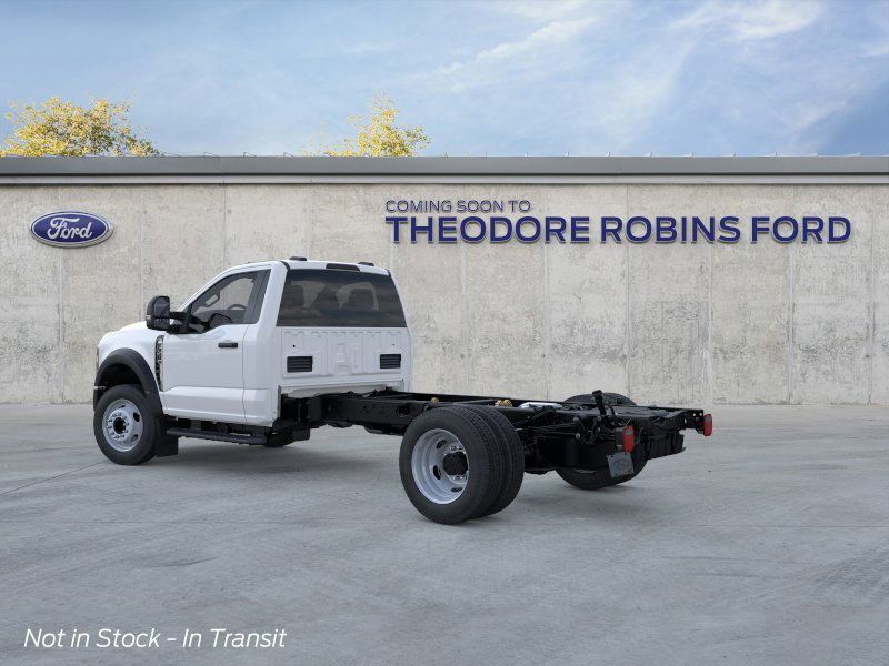 2026 Ford F-550 photo 4