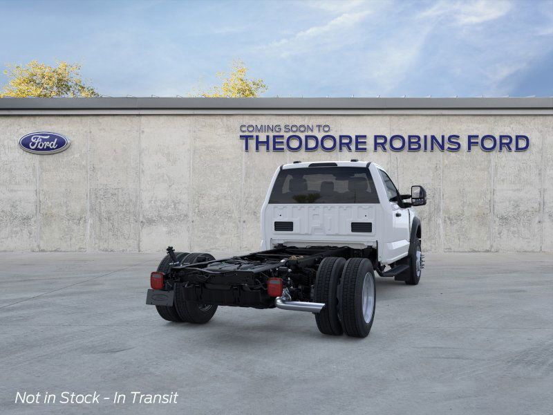2026 Ford F-550 photo 8