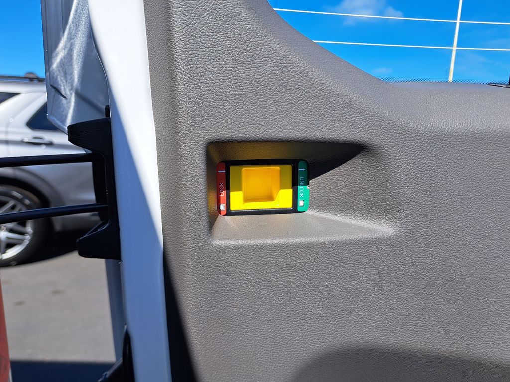 2025 Ford Transit photo 14