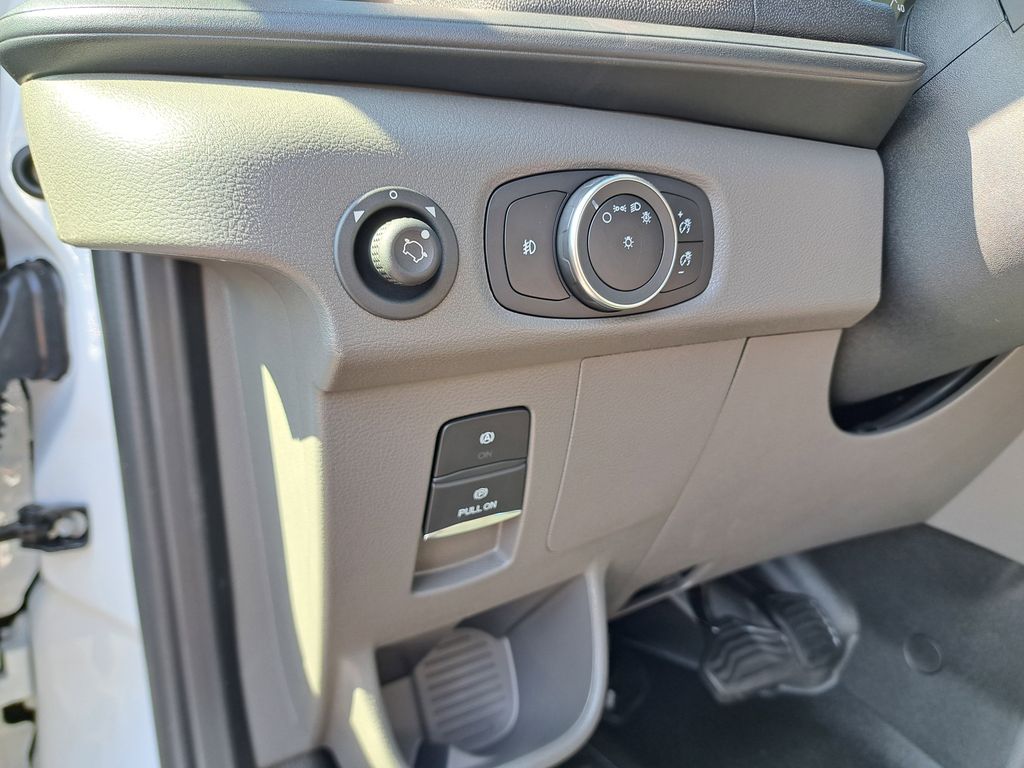 2025 Ford Transit photo 30