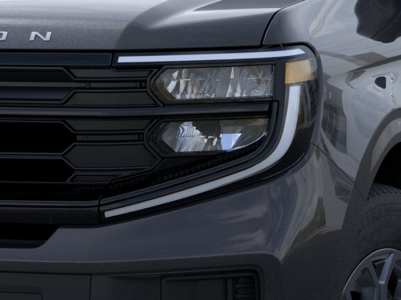 2025 Ford Expedition photo 13