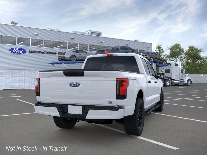 2025 Ford F-150 Lightning XLT photo 7