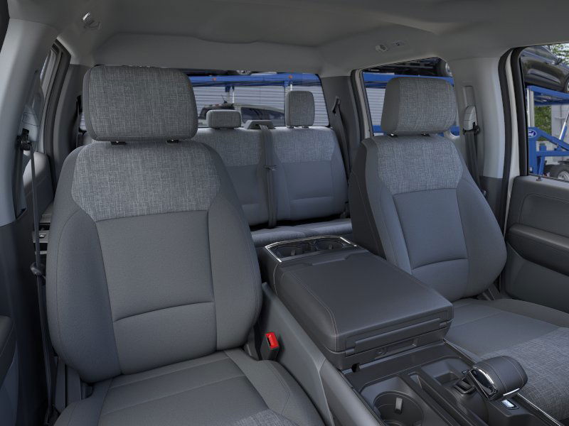 2025 Ford F-150 Lightning XLT photo 9