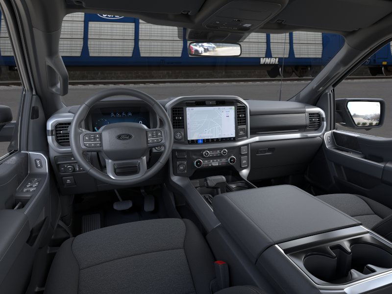 2025 Ford F-150 XLT photo 6