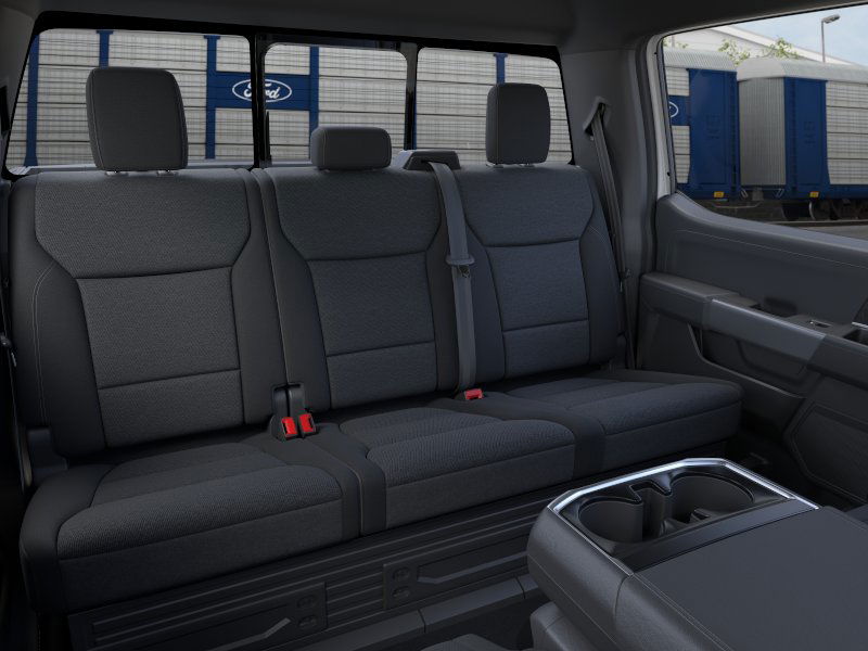 2025 Ford F-150 XLT photo 8