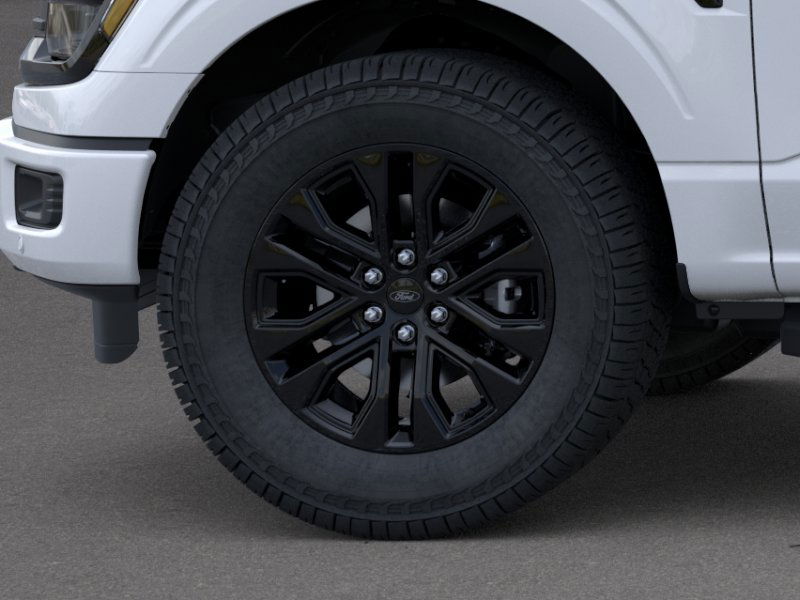 2025 Ford F-150 XLT photo 16