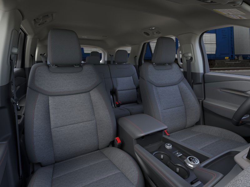 2025 Ford Explorer photo 8