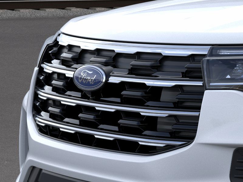 2025 Ford Explorer photo 14