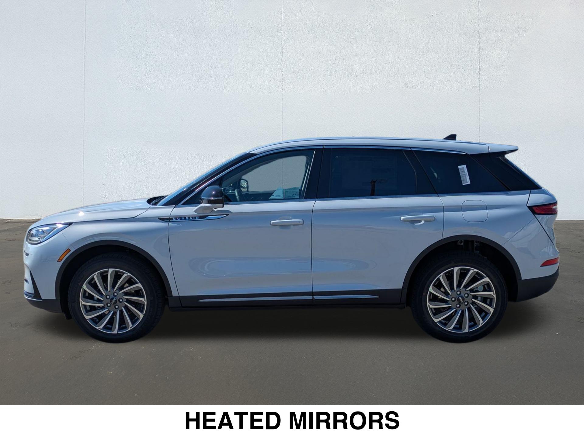 2025 Lincoln Corsair Reserve photo 3