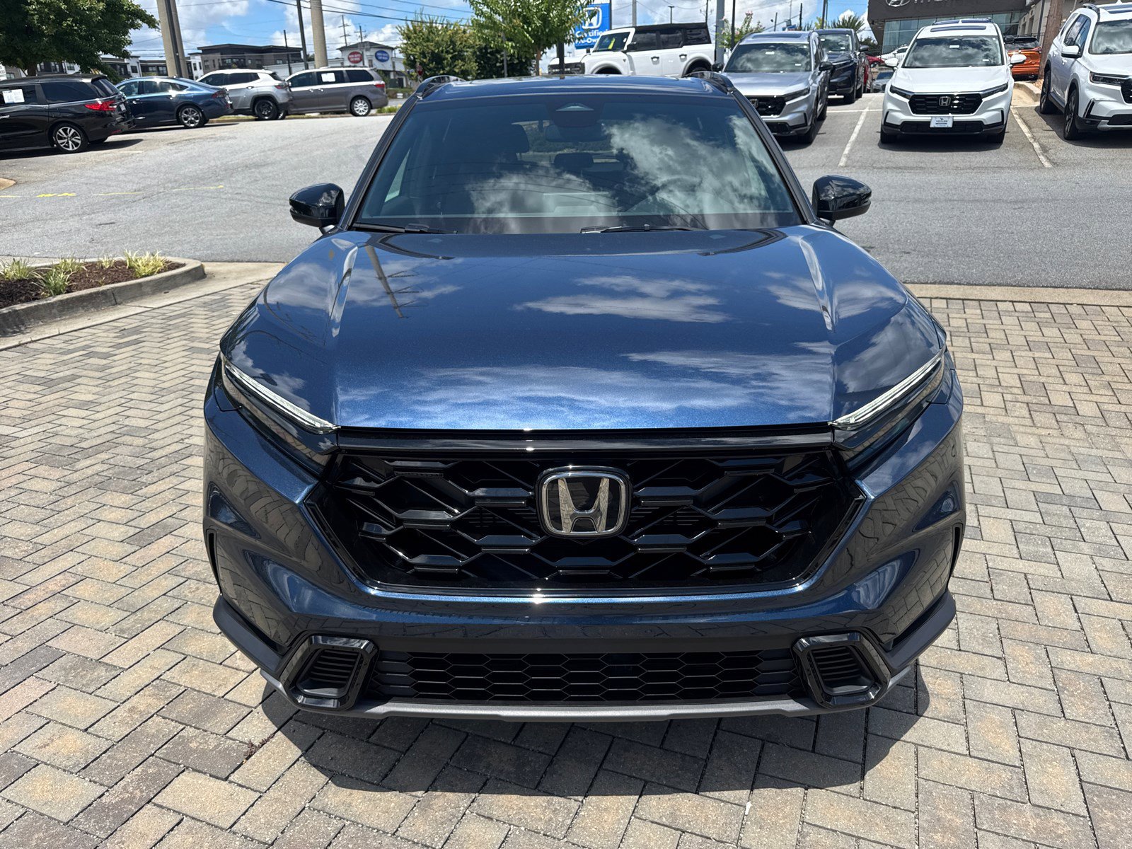 2026 Honda CR-V Hybrid Sport photo 2