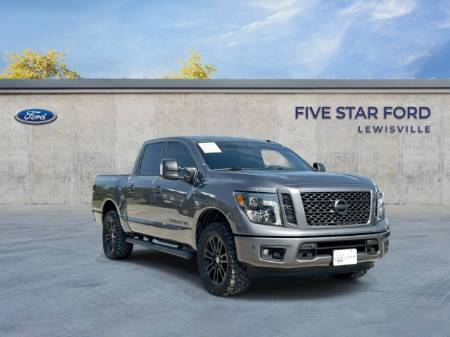 2019 Nissan Titan SV