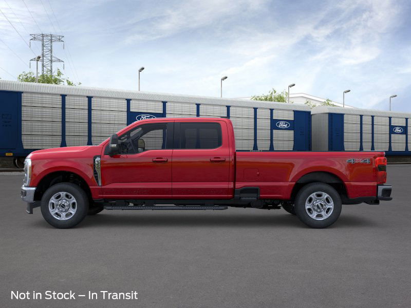 2026 Ford F-350 XLT photo 3