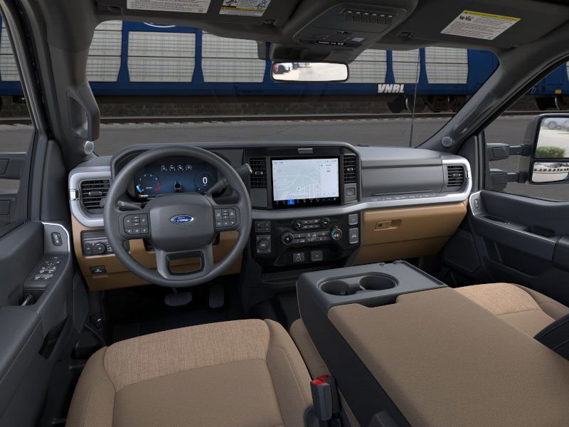 2026 Ford F-350 XLT photo 8