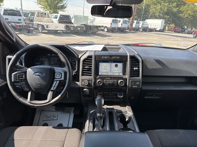 2017 Ford F-150 XLT photo 9