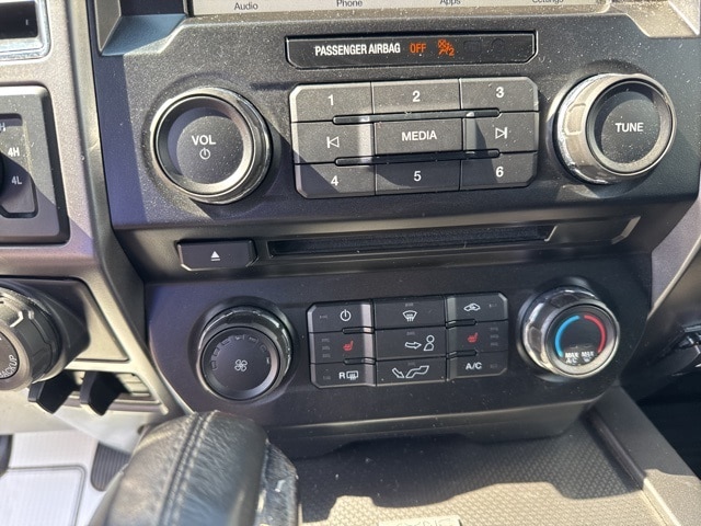 2017 Ford F-150 XLT photo 11