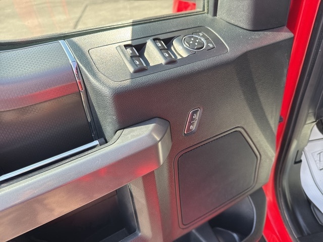 2017 Ford F-150 XLT photo 18
