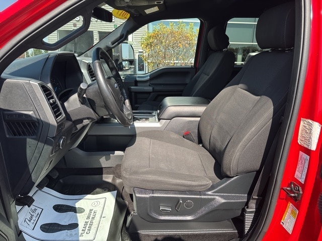 2017 Ford F-150 XLT photo 19